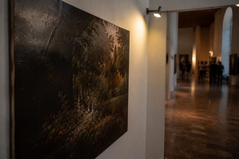 Scopri la mostra di Nicoletta Bonarelli ad Ancona: un omaggio alla sua arte inedita