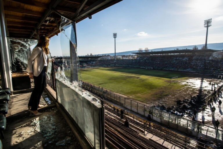 Cronaca sportiva torbida: Silvia Trillini ferita dalla rottura del plexiglass