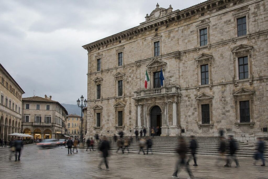 Palazzo Saladini Pilastri a Ascoli: il PD denuncia la propaganda