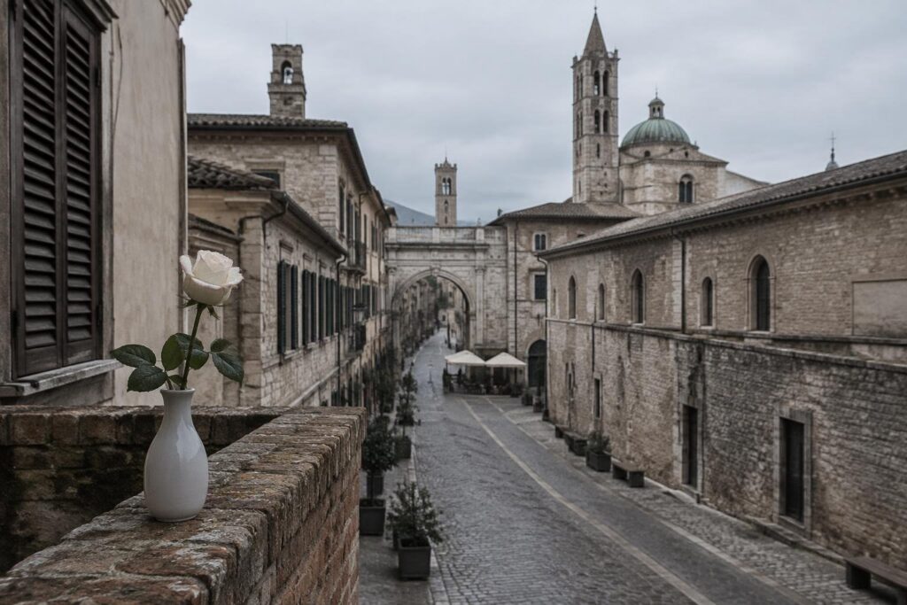 Ricordo di Norma Cossetto ad Ascoli: una rosa e testimonianze