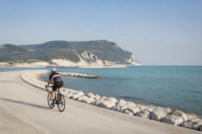 Weekend ad Ancona: sport, mobilità dolce e gusto locale