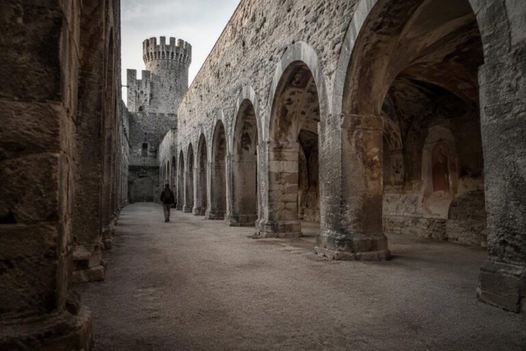 Itinerario ad Aosta tra Criptoportico e manieri medievali
