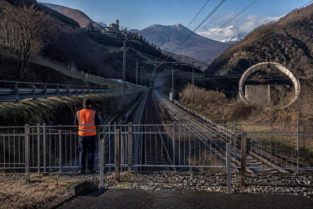 Borgofranco denuncia la scomparsa delle bande di sicurezza