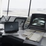 Caos aeroportuale nel Regno Unito: il guasto tecnico che ha bloccato migliaia di passeggeri