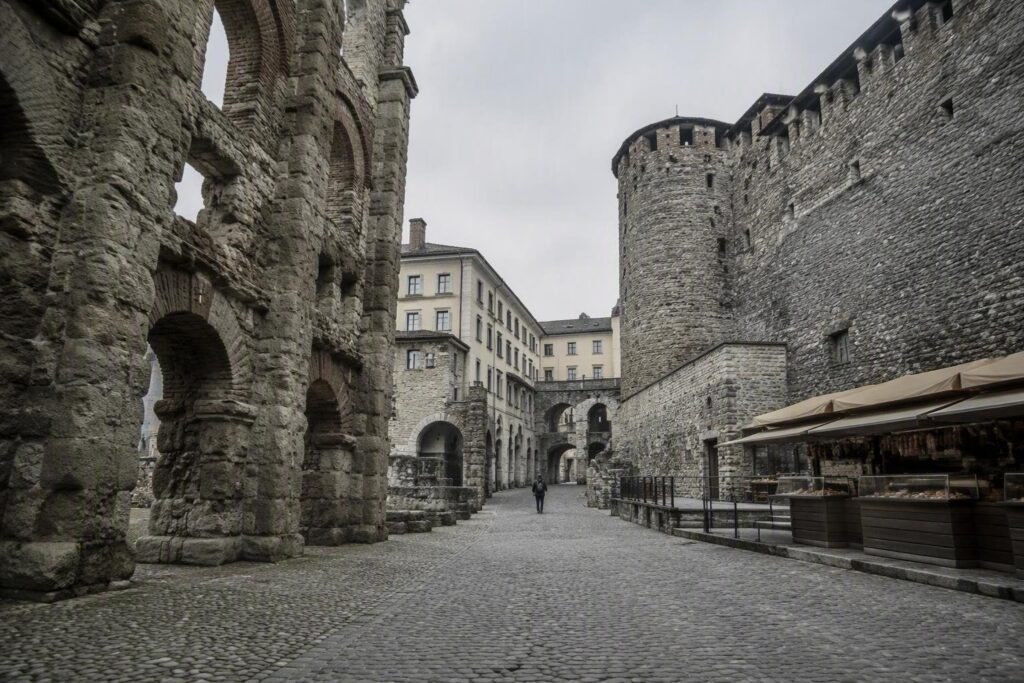Itinerario modulare ad Aosta tra musei e teatro