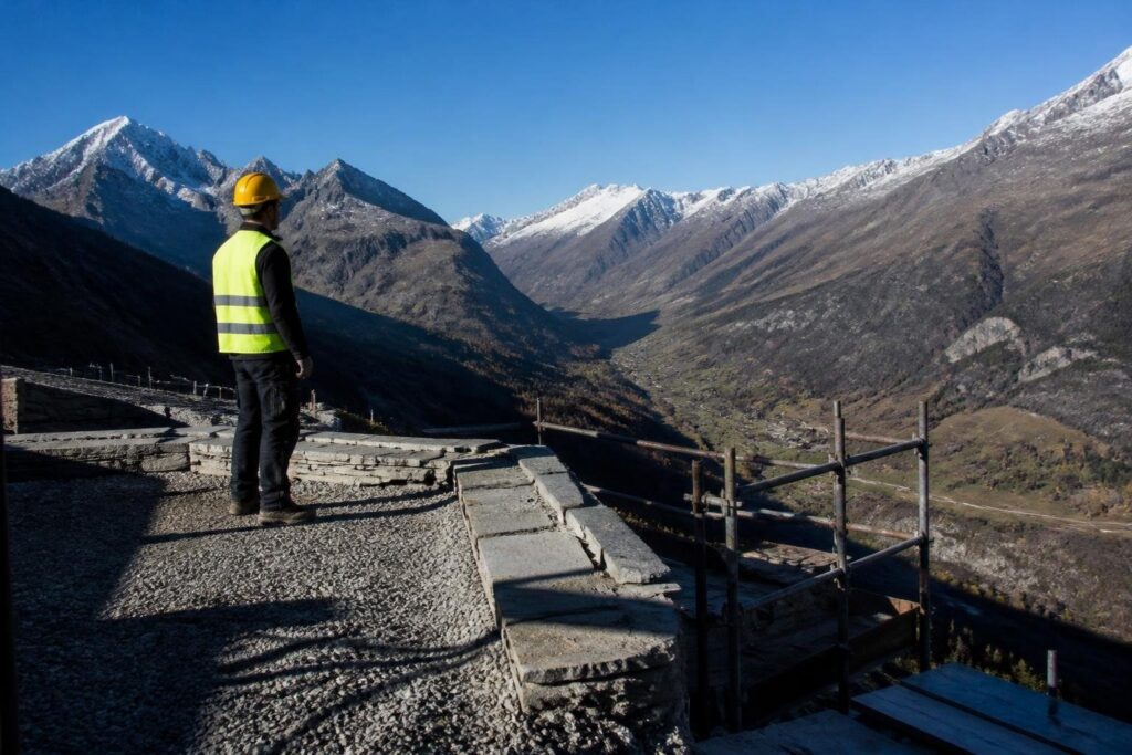 Operai edili in Valle d’Aosta ottengono 100 € e chiedono rinnovo contrattuale