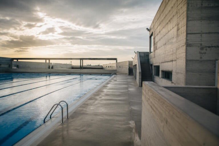 Piscine e centri federali a Bari: livelli, costi e come iniziare