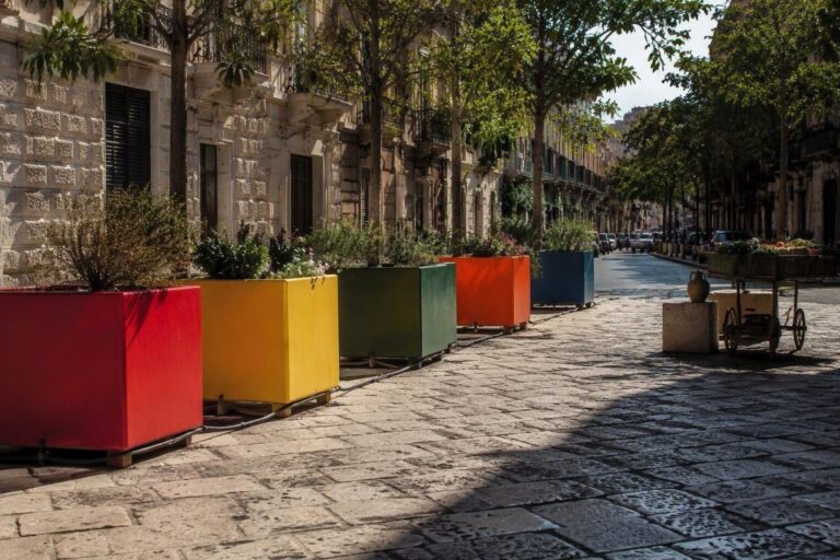 Via Argiro si rinnova: il Comune di Bari sperimenta nuove soluzioni per il verde urbano