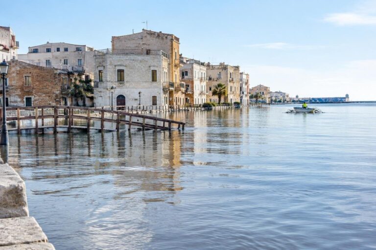 Molfetta sotto l’acqua: disagi viari dopo lo scioglimento