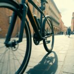 Bimba di 4 anni travolta da rider in via delle Moline a Bologna