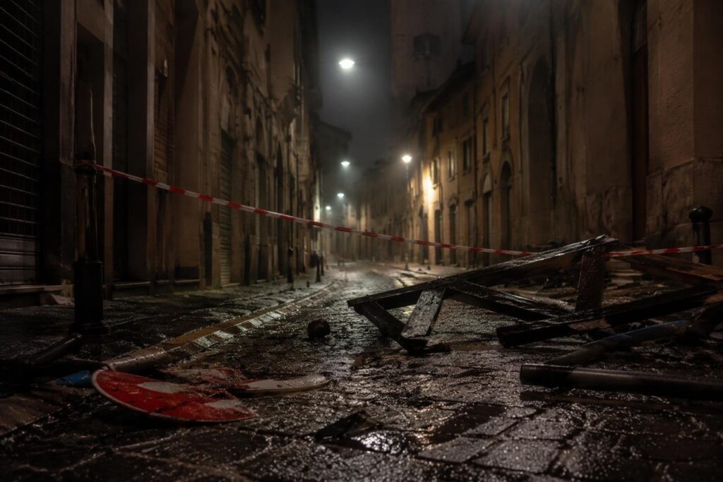 Scontri a Bologna: danni per 190mila euro e 80 poliziotti feriti