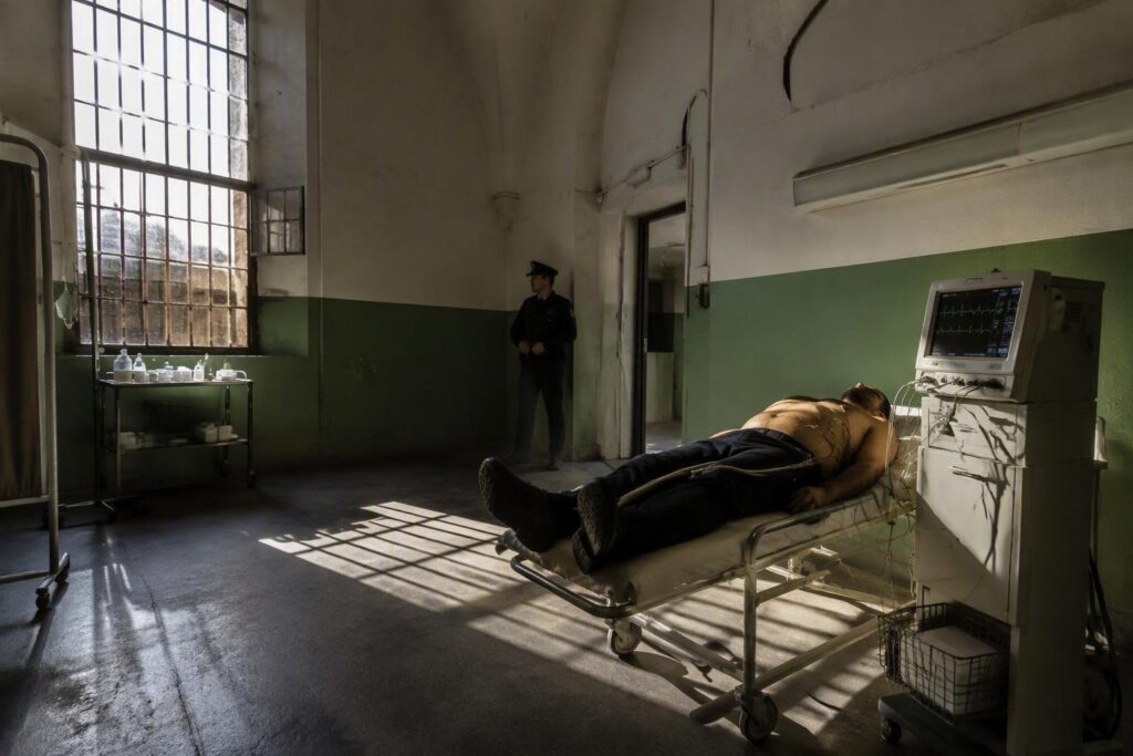 Carcere di Bologna: aggressione nel reparto infermeria, due agenti ricoverati
