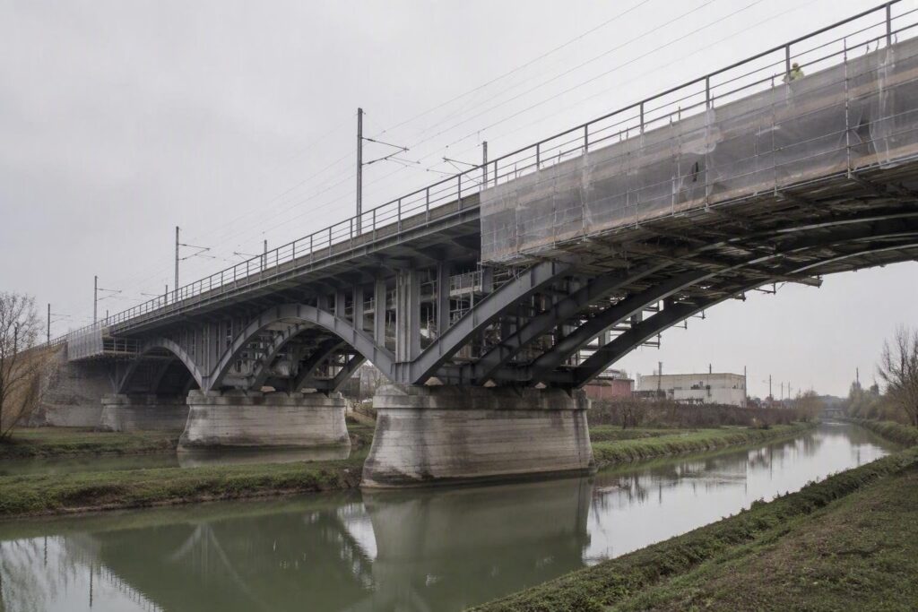 Ponte ferroviario sul canale Navile: modifiche ai treni regionali dal 18 al 29 agosto