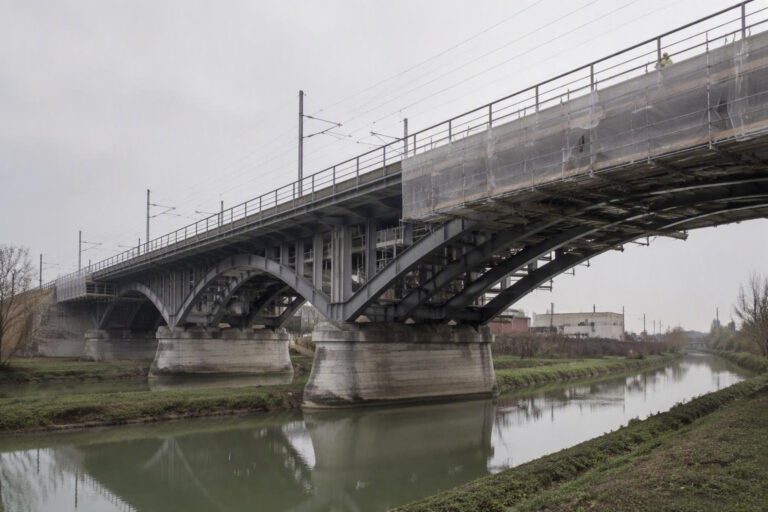 Ponte ferroviario sul canale Navile: modifiche ai treni regionali dal 18 al 29 agosto