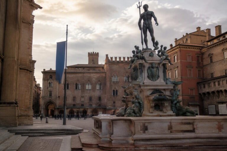 Blitz di Remigrazione a Bologna: accuse, protesta e dibattito a Lecco