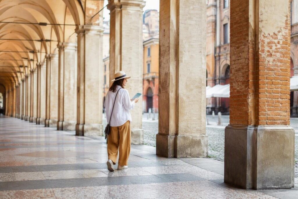 Portici di Bologna: storia, architettura e visita a piedi