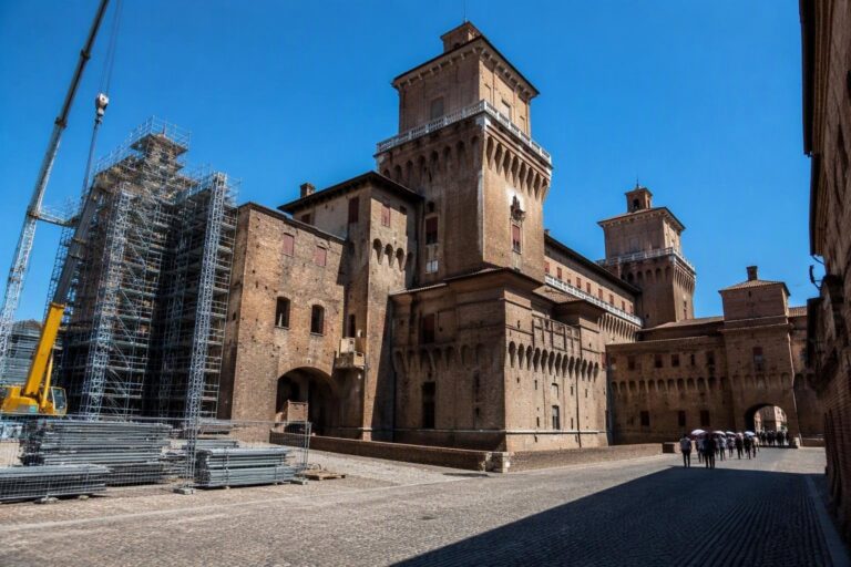 Restauro del Castello Estense: avviata la ‘Fabbrica del Castello’