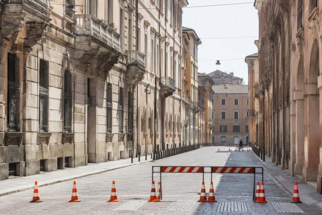 Viabilità in subbuglio per il Giro dell’Emilia: percorsi chiusi e parcheggi vietati
