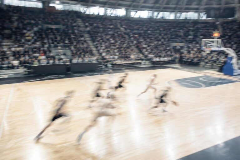 Vigevano batte Fortitudo 93-85 al PalaDozza: il ritorno della Fossa dei Leoni