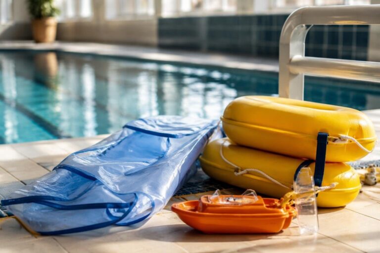 Sicurezza in piscina a Campobasso: regole per famiglie e gestori