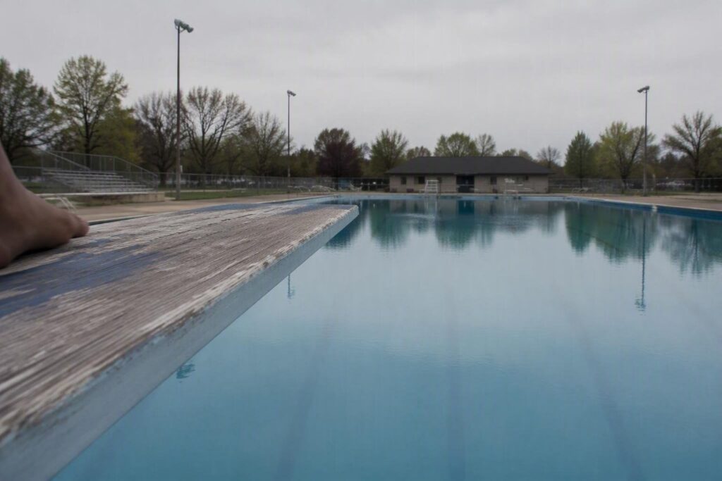 Criteri, penalità e differenze tra tuffi e nuoto sincronizzato