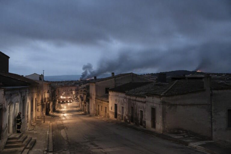 Incendio a Guglionesi: evacuazioni e sospetti di dolo