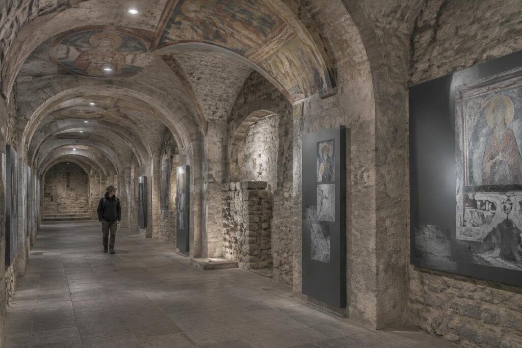 Nuovi pannelli informativi aprono i sotterranei archeologici della Cattedrale di Isernia