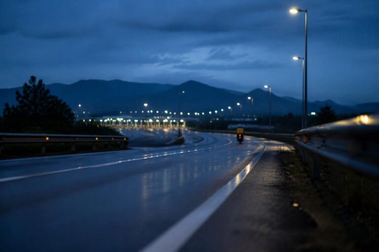 Rincari carburanti 2026: impatto su famiglie, regioni e misure