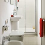 come arredare un bagno lungo e stretto