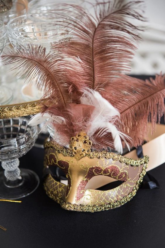 come decorare casa per carnevale