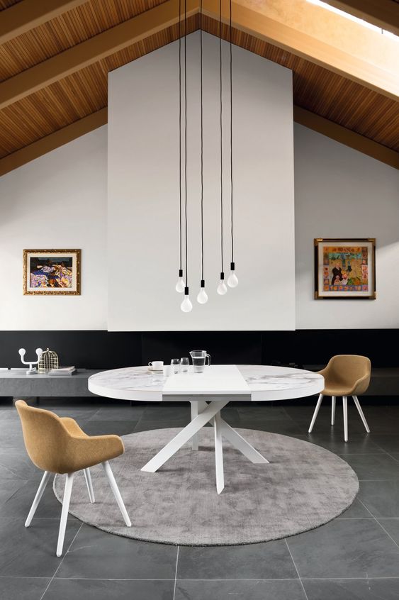 elegante tavolo bianco