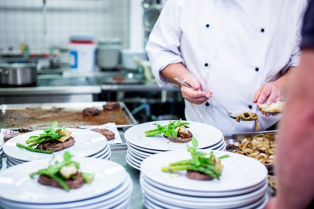 cucina-professionale-piatti