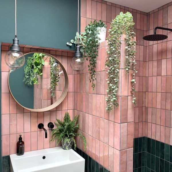 idee per un bagno rosa casa