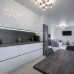 come arredare cucina stretta e lunga