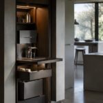 Cucine compatte: strategie salvaspazio con colonne e basi attrezzate