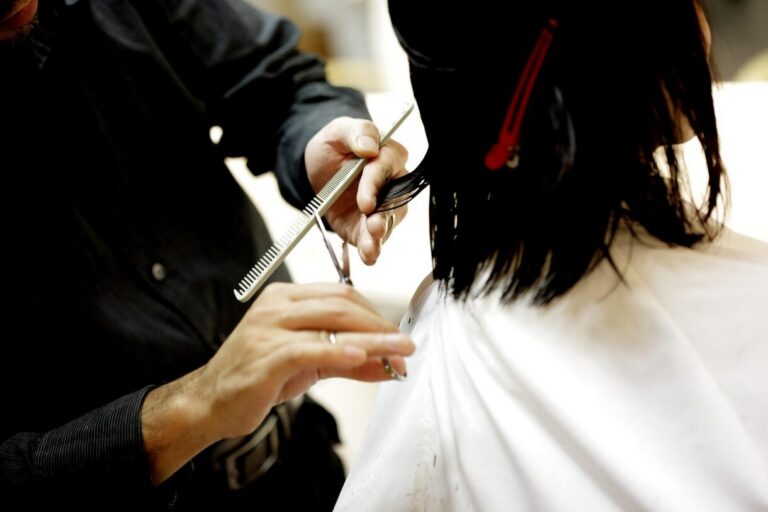 taglio capelli parrucchiere