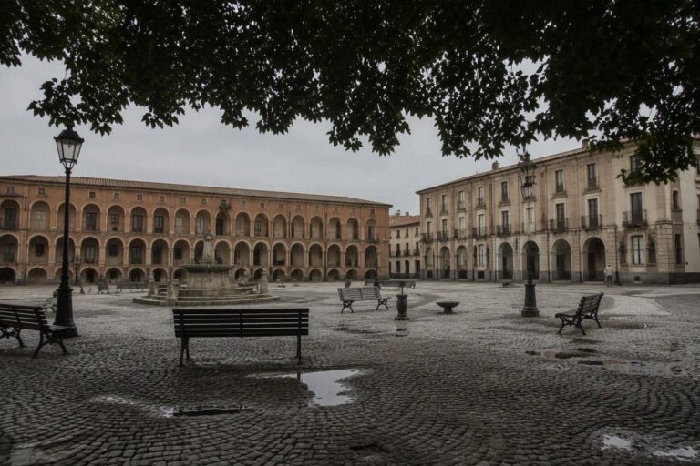 Ondate di caldo in città: consigli pratici per famiglie, anziani e viaggiatori