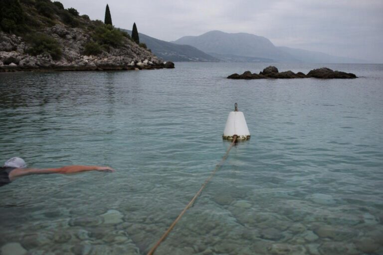Tecniche di nuoto nello Ionio: respirazione, orientamento e gestione delle correnti
