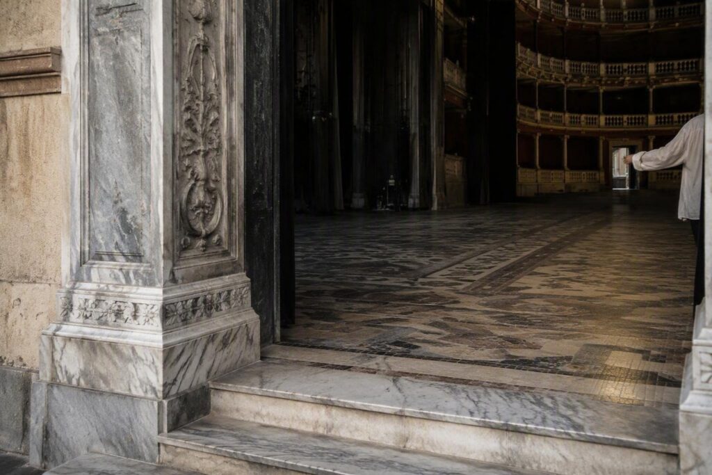Teatro Politeama di Catanzaro: guida a storia e visite