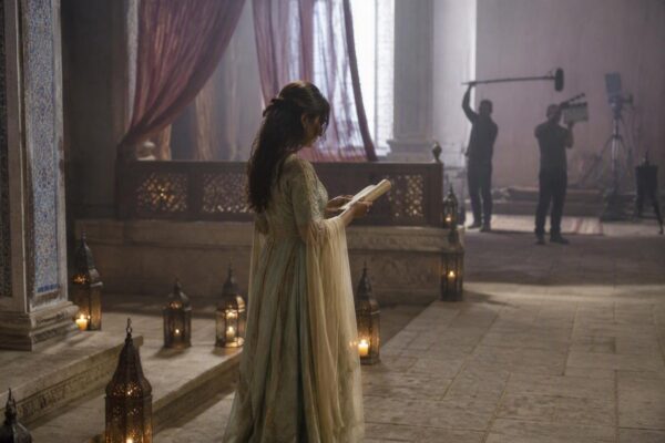 Exploring Catherine Zeta-Jones' First Film Role in Les 1001 Nuits