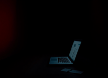 les chambres rouges lorrore del dark web tra realta e finzione 1746485845