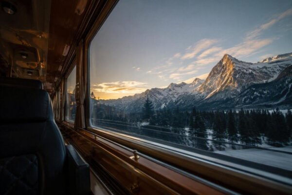 Exploring Switzerland's Scenic Trains and Alpine Beauty