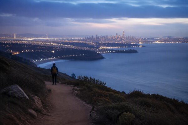 Weekend getaways: navigating seasonal and weekly travel patterns for the perfect trip