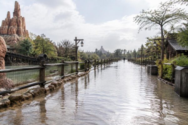 Storm surge drifts through Disneyland, Frontierland and Galaxy's Edge