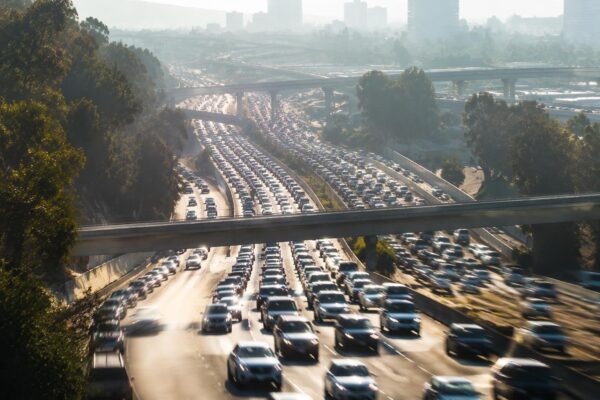 Traffico autostradale: le strade più critiche e i consigli per viaggiare sicuri