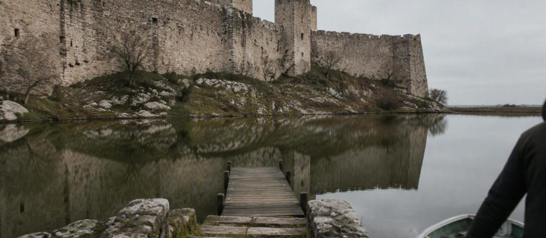 Fortezze panoramiche e borghi d’acqua in mezza giornata
