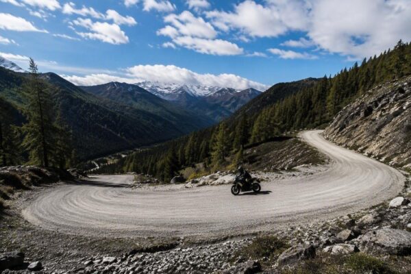 Itinerario, pendenze e consigli per affrontare il Passo Manghen