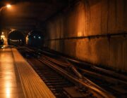 Fermate bus, metro e traghetti a Napoli per blocco dei tir