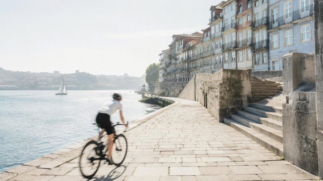 Scopri Porto e la costa verso Santiago con suggerimenti pratici