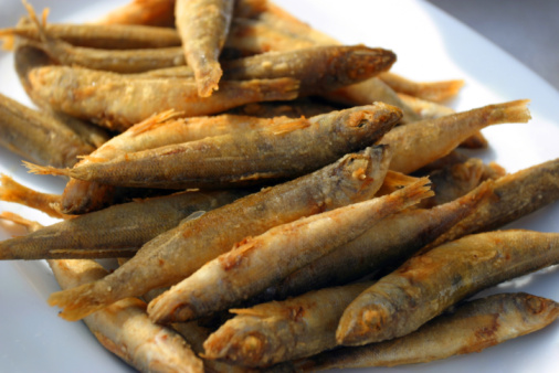 Ricetta Acciughe Fritte Con Peperonata, Lattuga Rossa E Caprino – Pesce